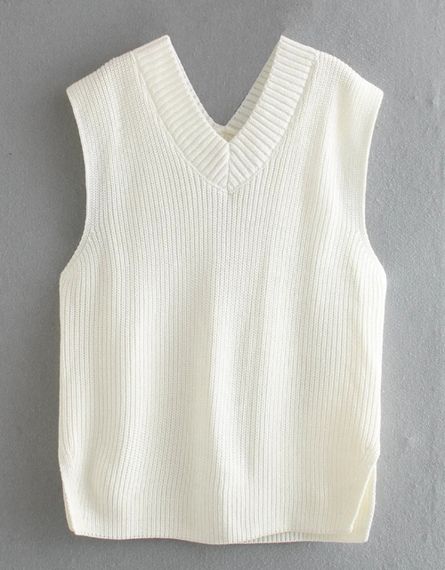 Load image into Gallery viewer, V-neck Knitted Sleeveless Vest
